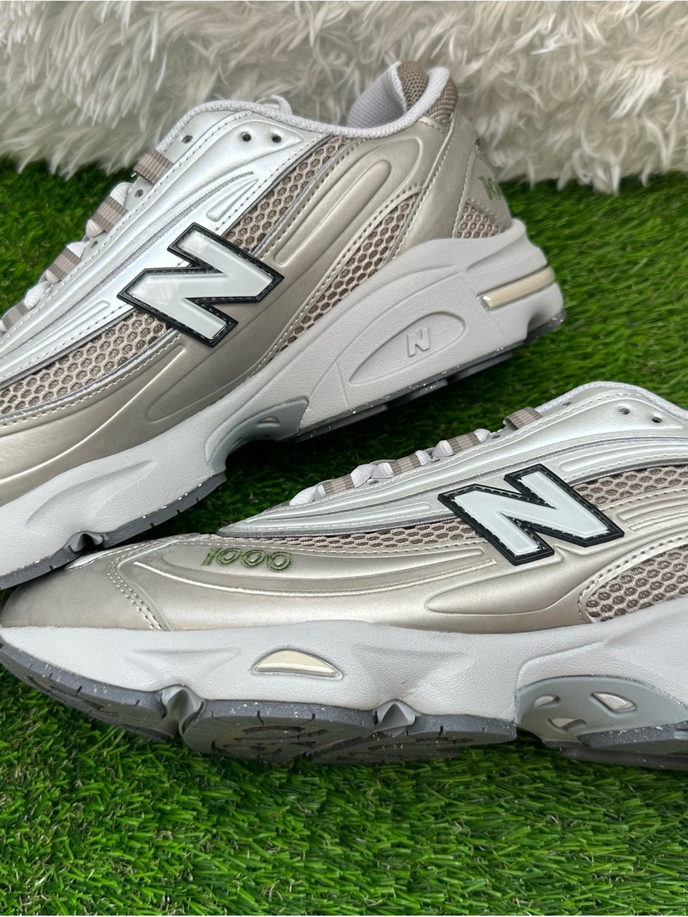 New Balance 1000 Sneakers Brown Grey M1000N size 4 1/2 Men